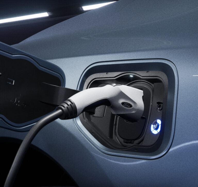 2025 Ford F-150 Lightning Exterior Charging