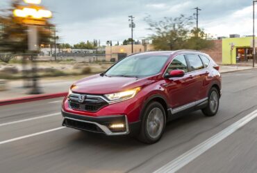 2021 honda cr v hybrid driving front quarter 2 Comprehensive Guide to Recognizing Hybrid Battery Failure Symptoms and Estimating Replacement Costs