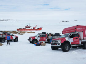 Transglobal Trucks3.1 Antarctic Expeditions: Survival Tales of Ford Super Duty Trucks in Extreme Weather Conditions